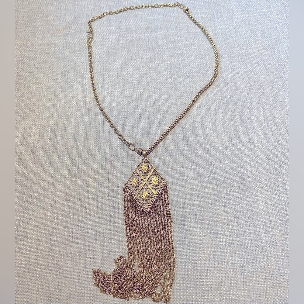 Stella and dot Makena Fringe Necklace
